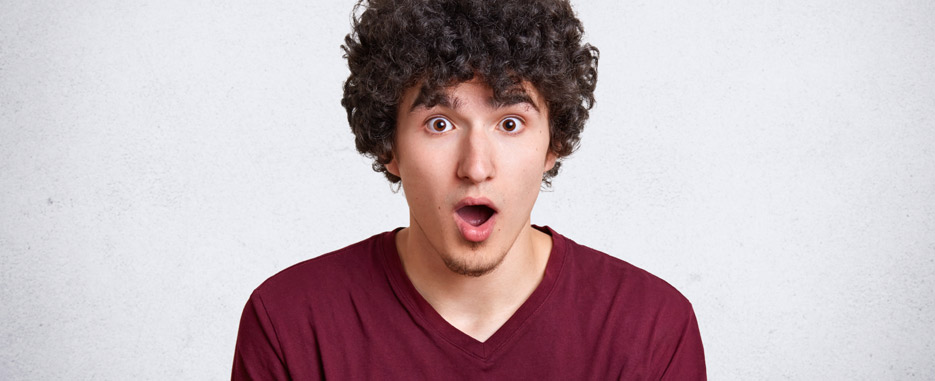 cuales son las causas que provocan granos en la lengua