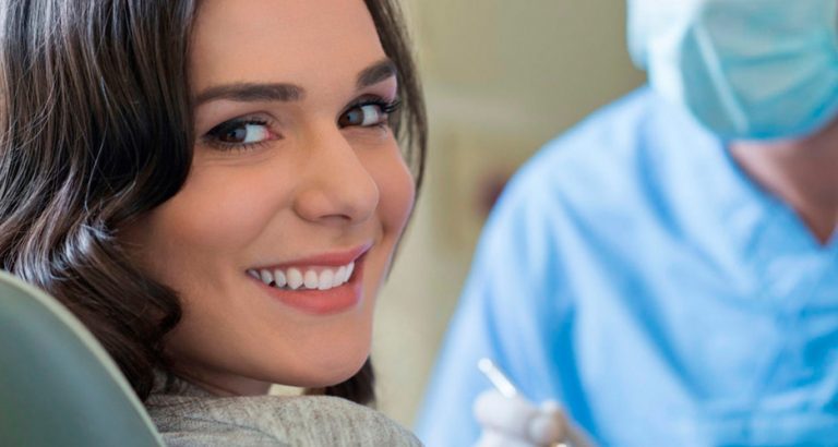 Limpieza-y-blanqueamiento-dental